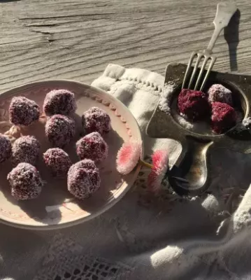 Rózsaszín kókuszgolyó