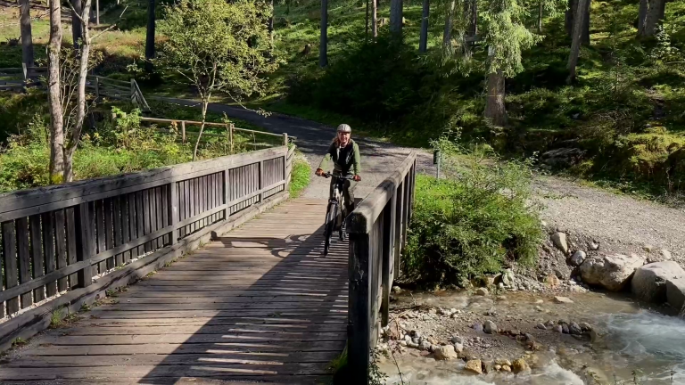 Kerékpárral a Dolomitokban