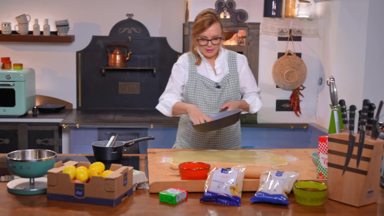 Aszalt barackos, mandulás csigák